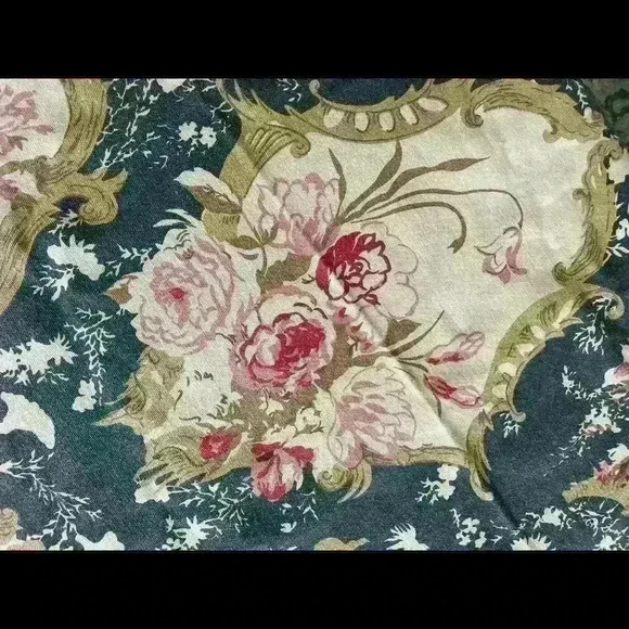 Amy Karyn for Chris Stone California Fabric 4.5 yards x 54” wide. 2007. - Picture 5 of 10